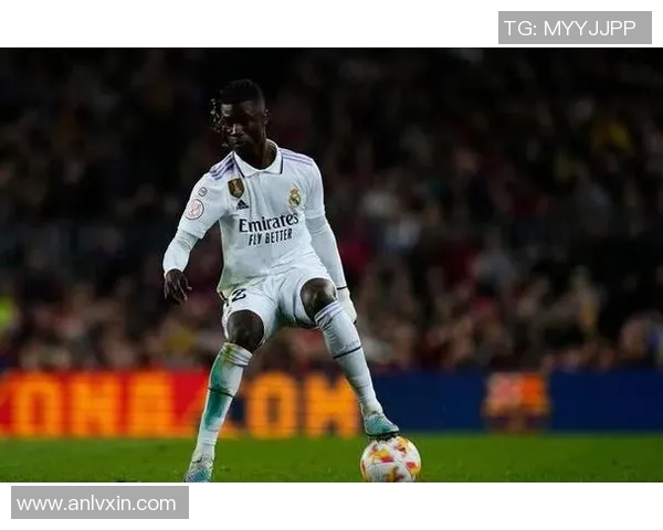 皇家马德里签下法国新星卡马文加，转会费达1亿欧元